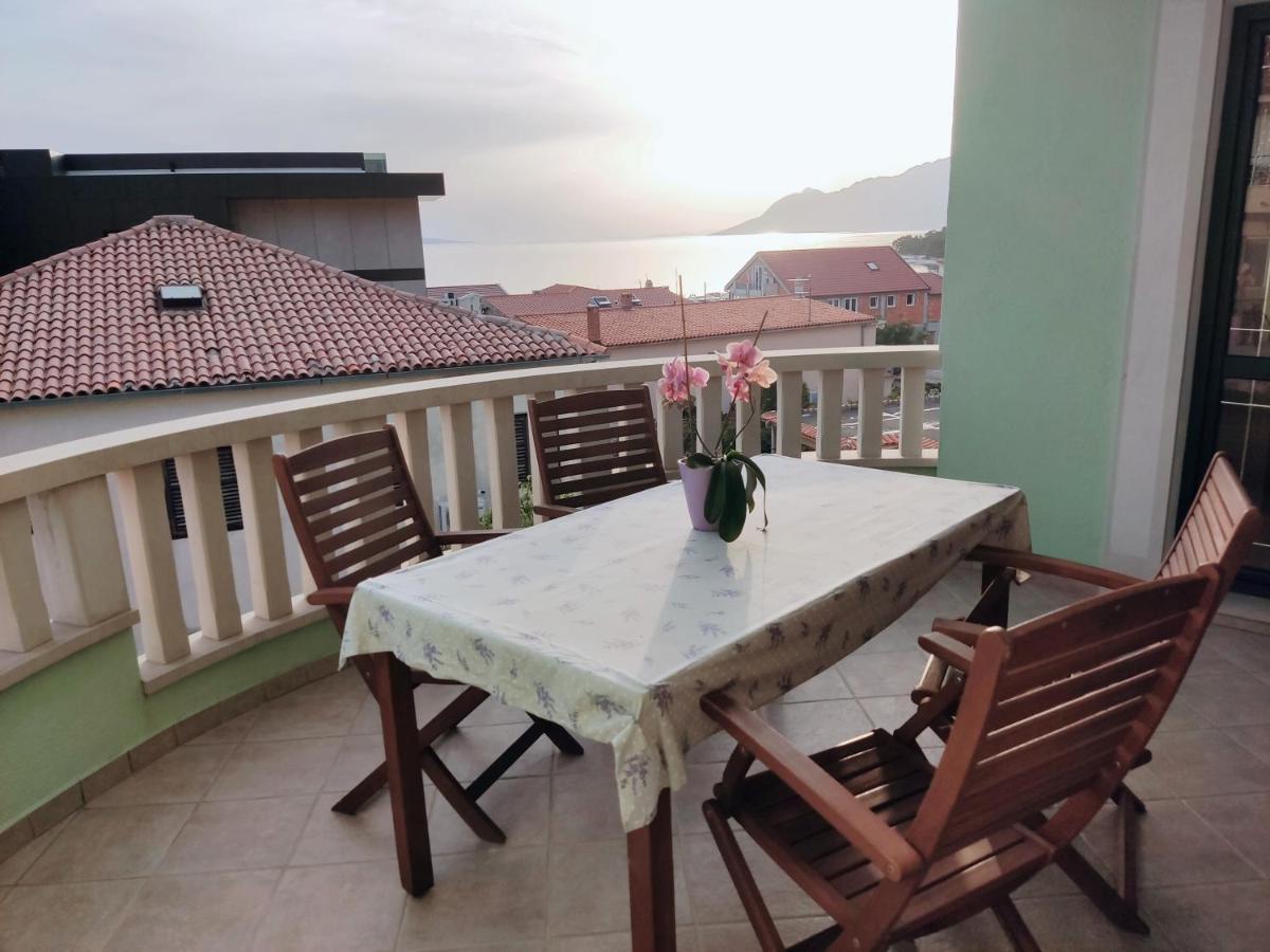 House Topic Baska Voda Exterior photo